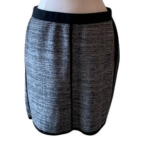 ANN TAYLOR Sweaterknit Skirt Large Black Gray Elastic Waist